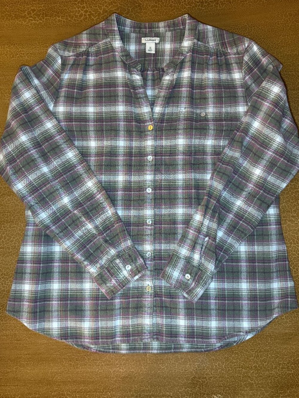 L.L. LL Bean Plaid Flannel Grey Purple White V-Neck Button - Size Medium